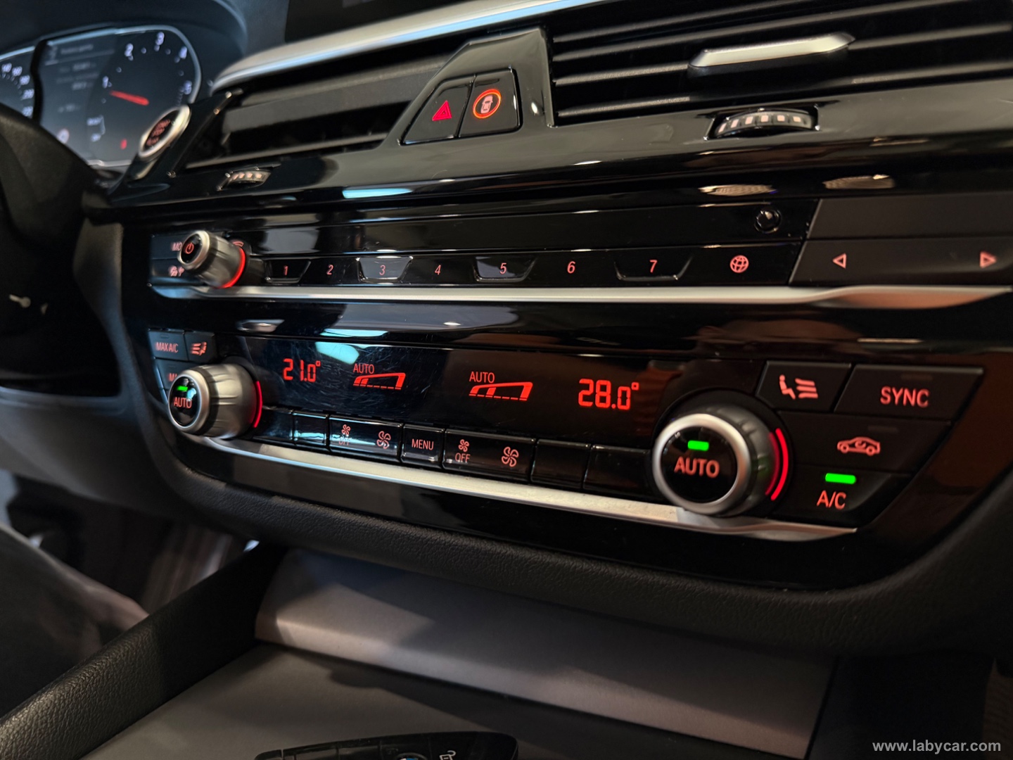 520d 48V xDrive Touring Luxury - immagine 13