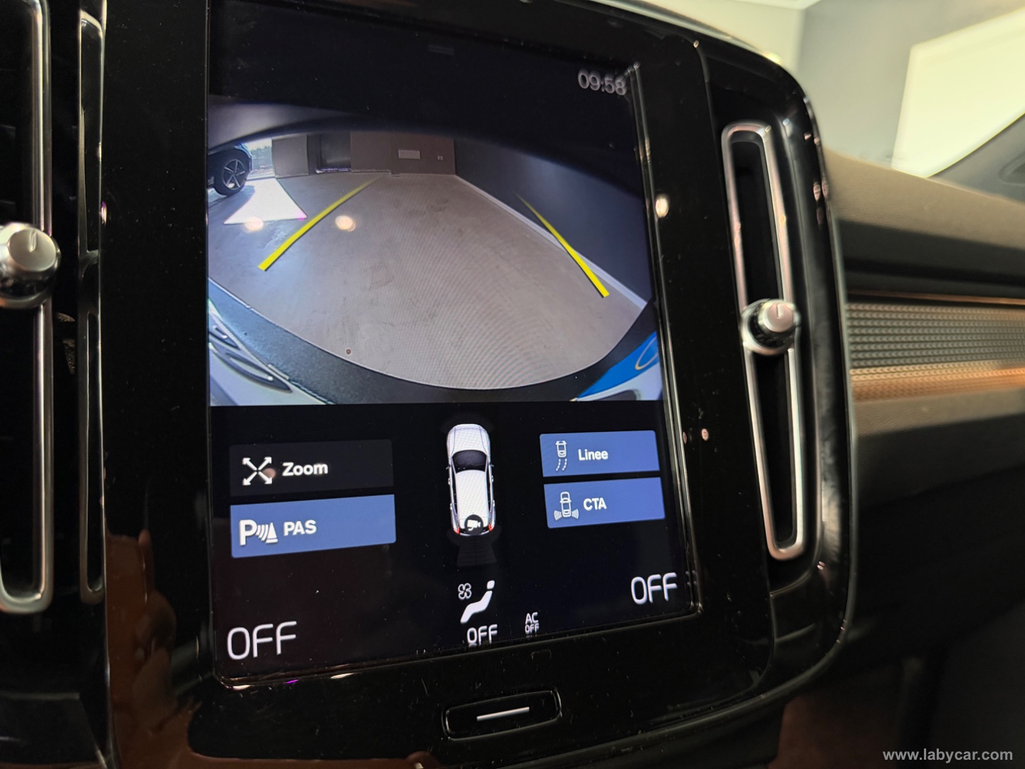 XC40 D3 Geartronic R-design - immagine 13
