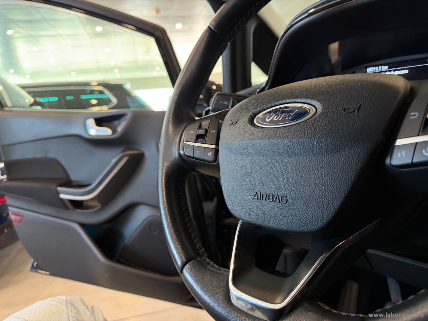Fiesta Active 1.0 Ecoboost 100 CV - immagine 13