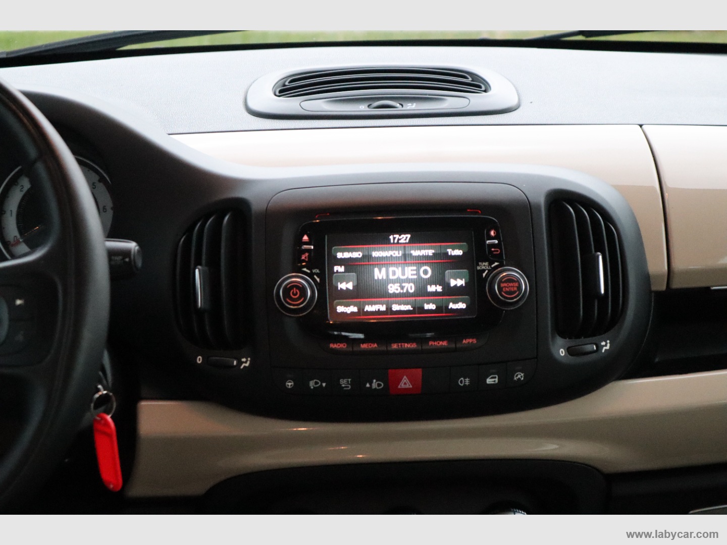 500L 1.3 MJT 95 CV Business - immagine 13