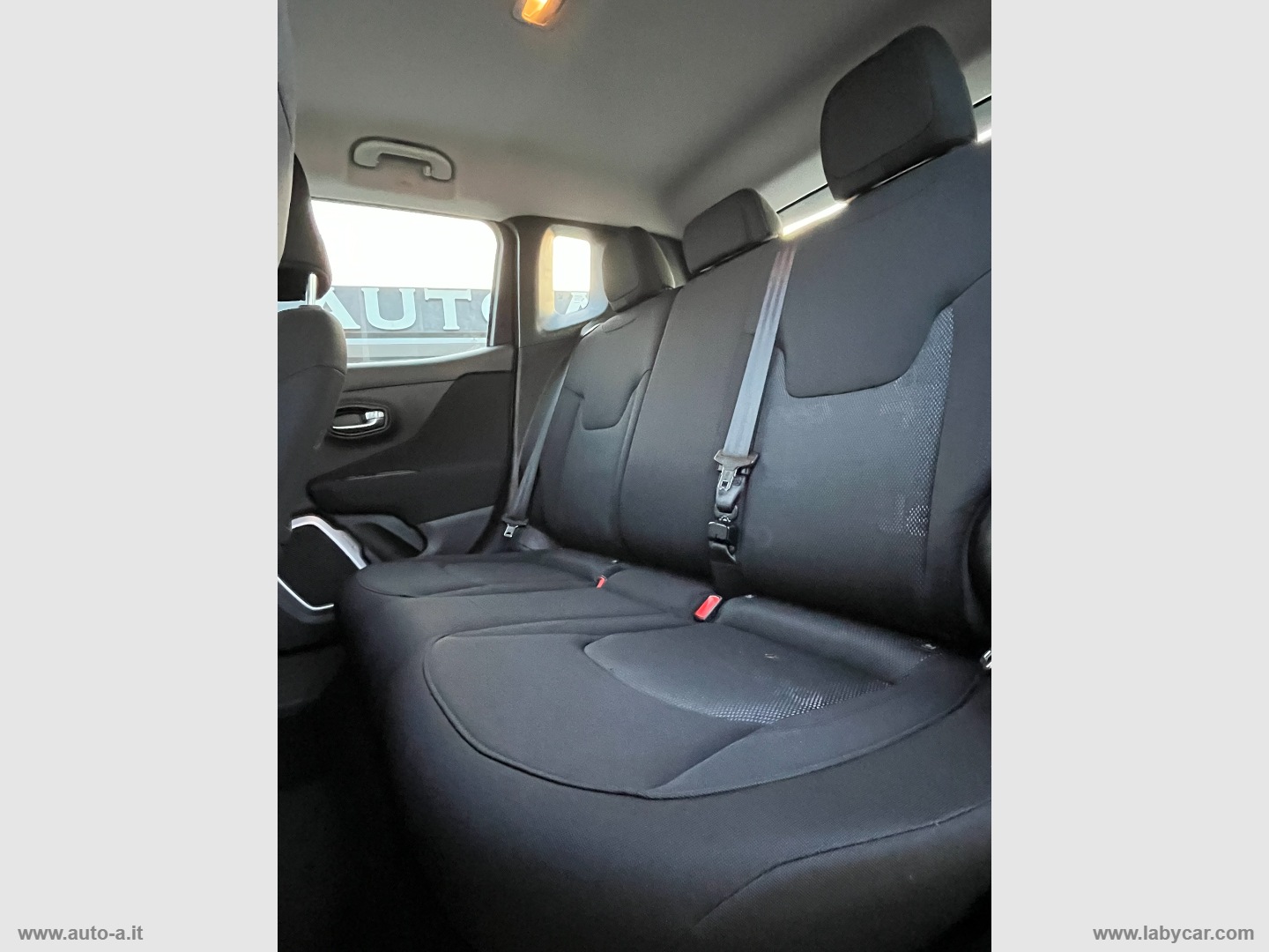Renegade 1.6 Mjt 120CV Longitude - immagine 13