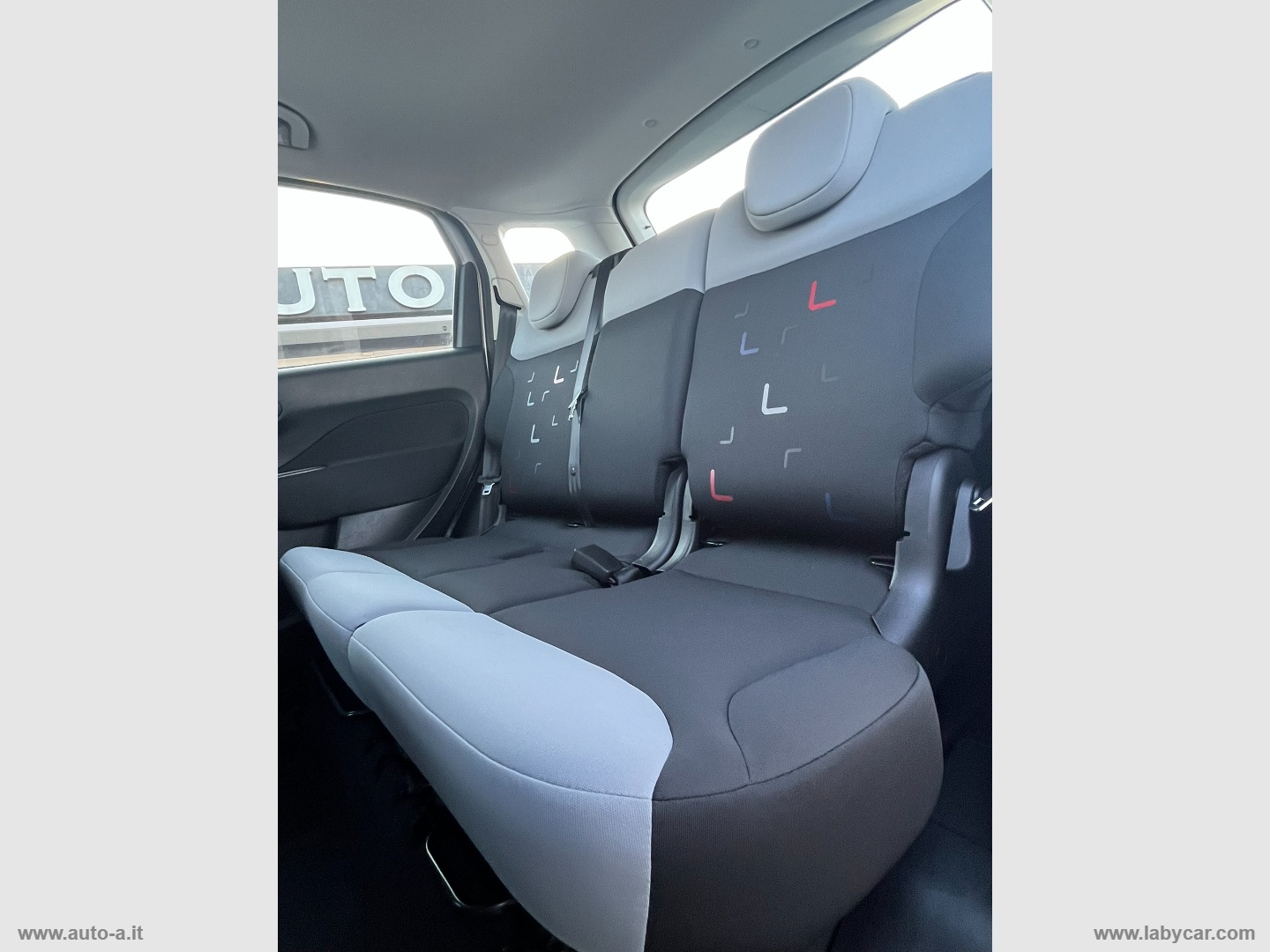 500L 1.4 95 CV Lounge - immagine 13