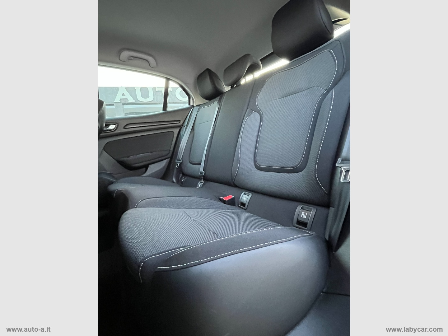 Mégane 1.5 dCi 115 CV Business - immagine 13