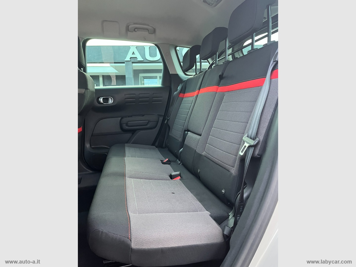 C3 Aircross BlueHDi 100 Shine - immagine 13