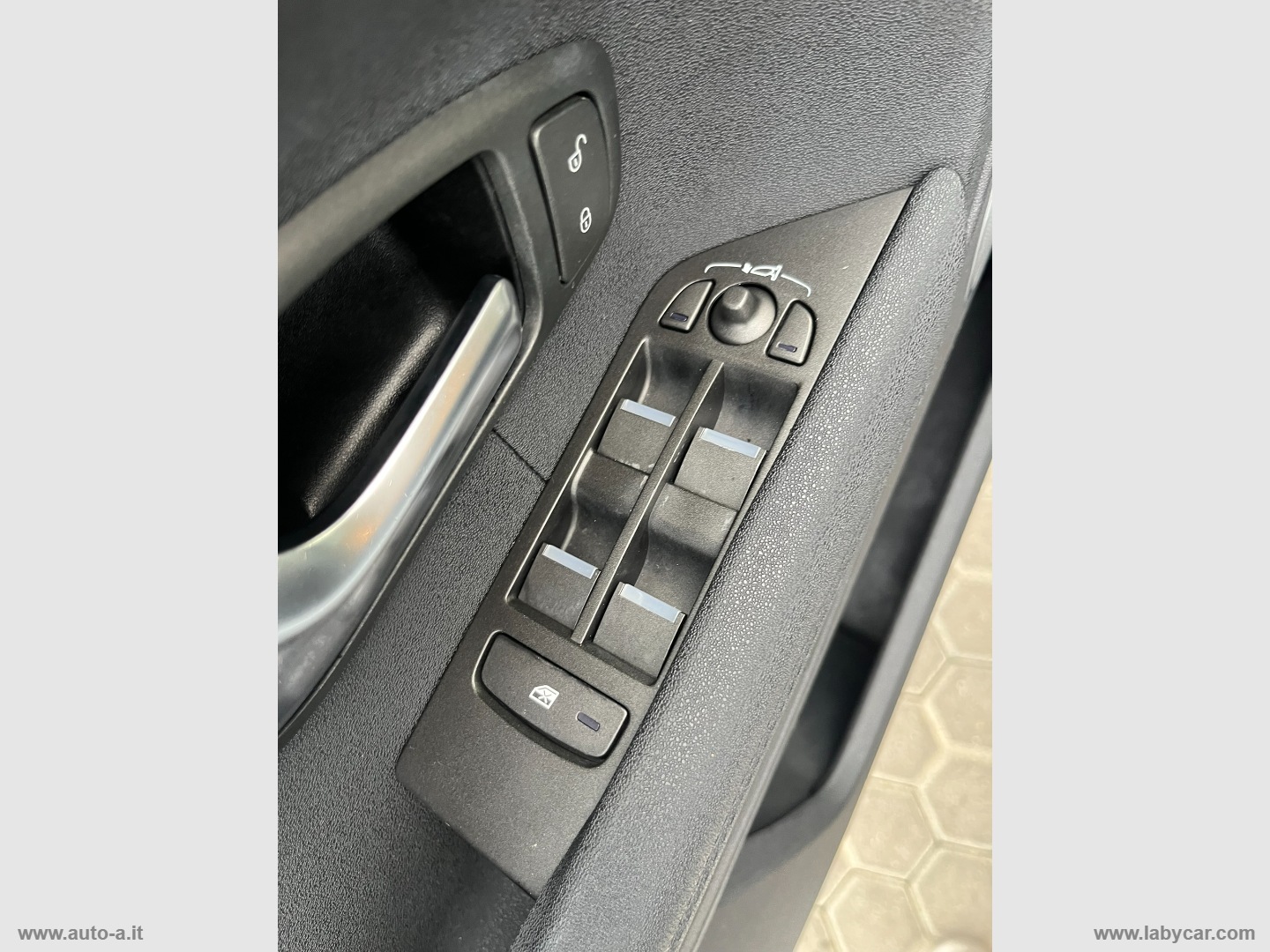 RR Evoque 2.2 TD4 5p. Prestige - immagine 13