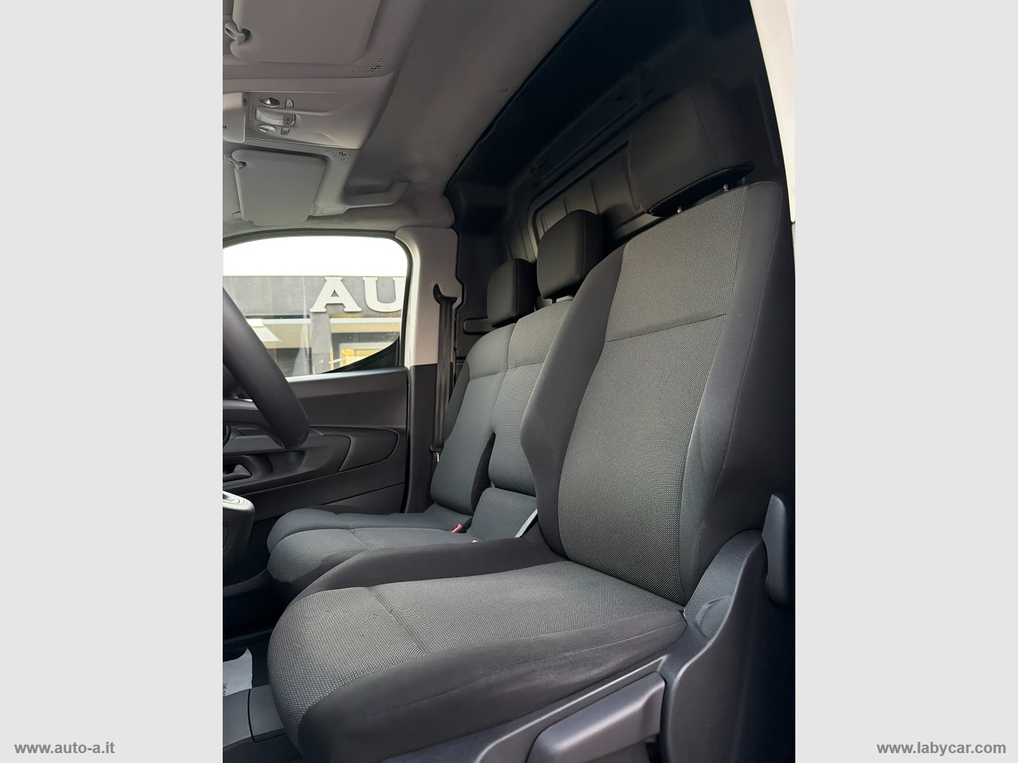Berlingo BlueHDi 100 CV 3 POSTI - immagine 13