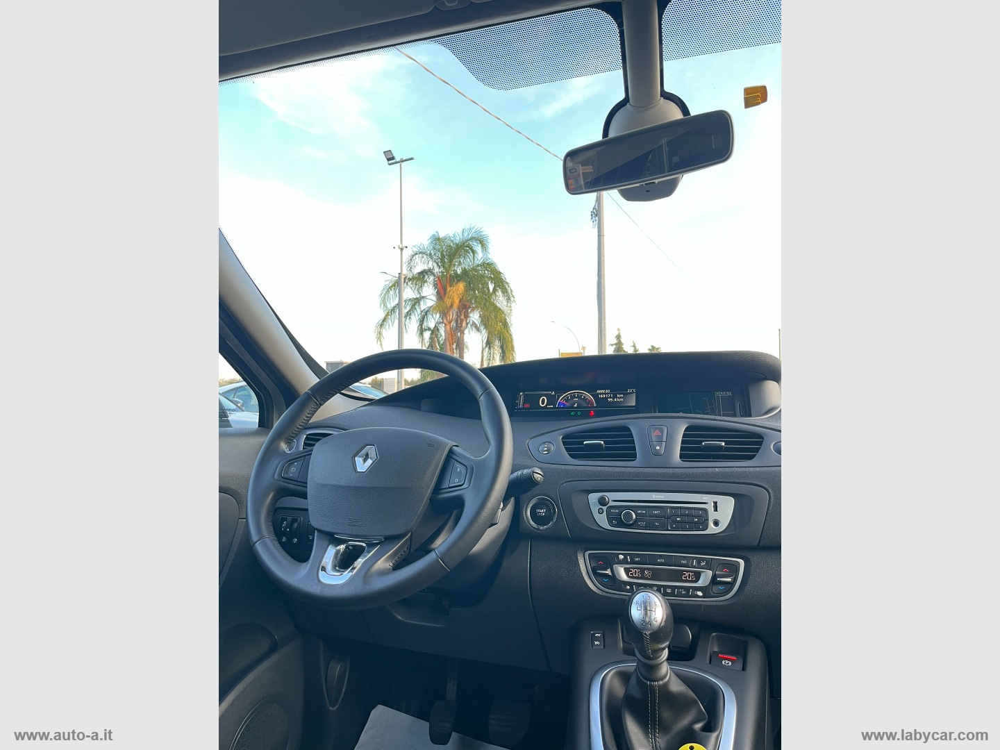 Scénic XMod 1.5 dCi 110 CV EDC Limited - immagine 13