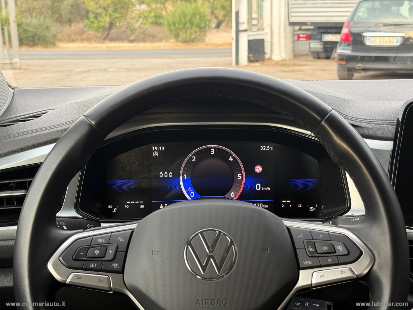 T-Roc 2.0 TDI SCR Life - immagine 13