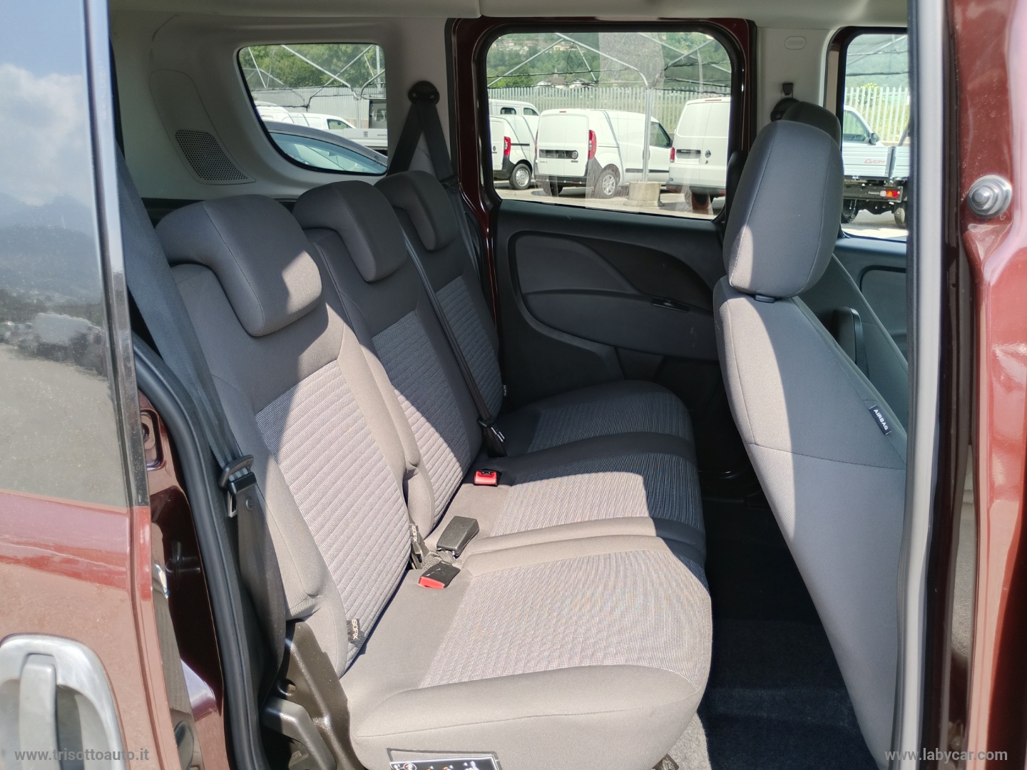 Doblò 1.4 T-Jet Lounge CON GANCIO TRAINO - immagine 13