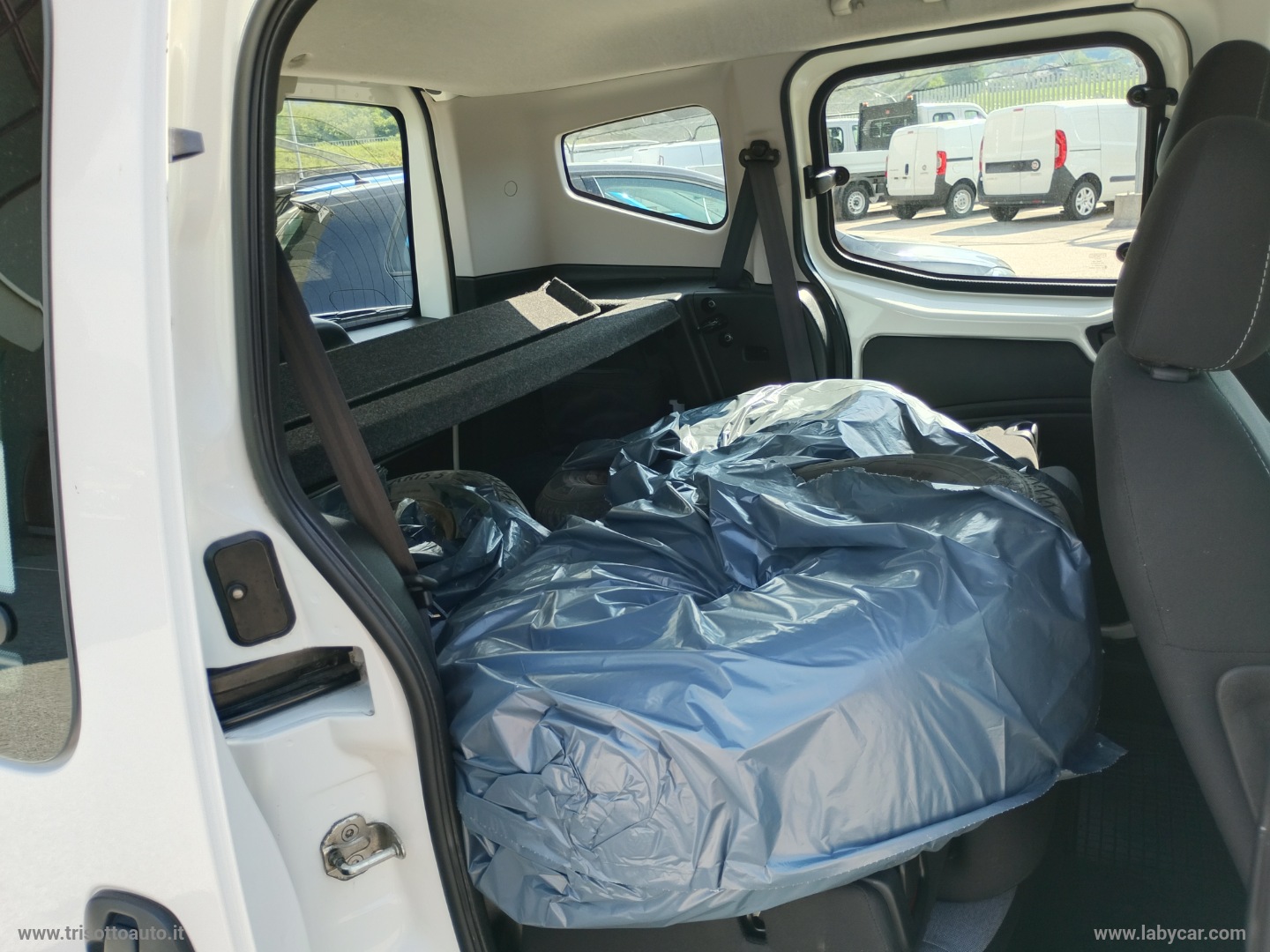 QUBO 1.4 77CV BZ Lounge - immagine 13