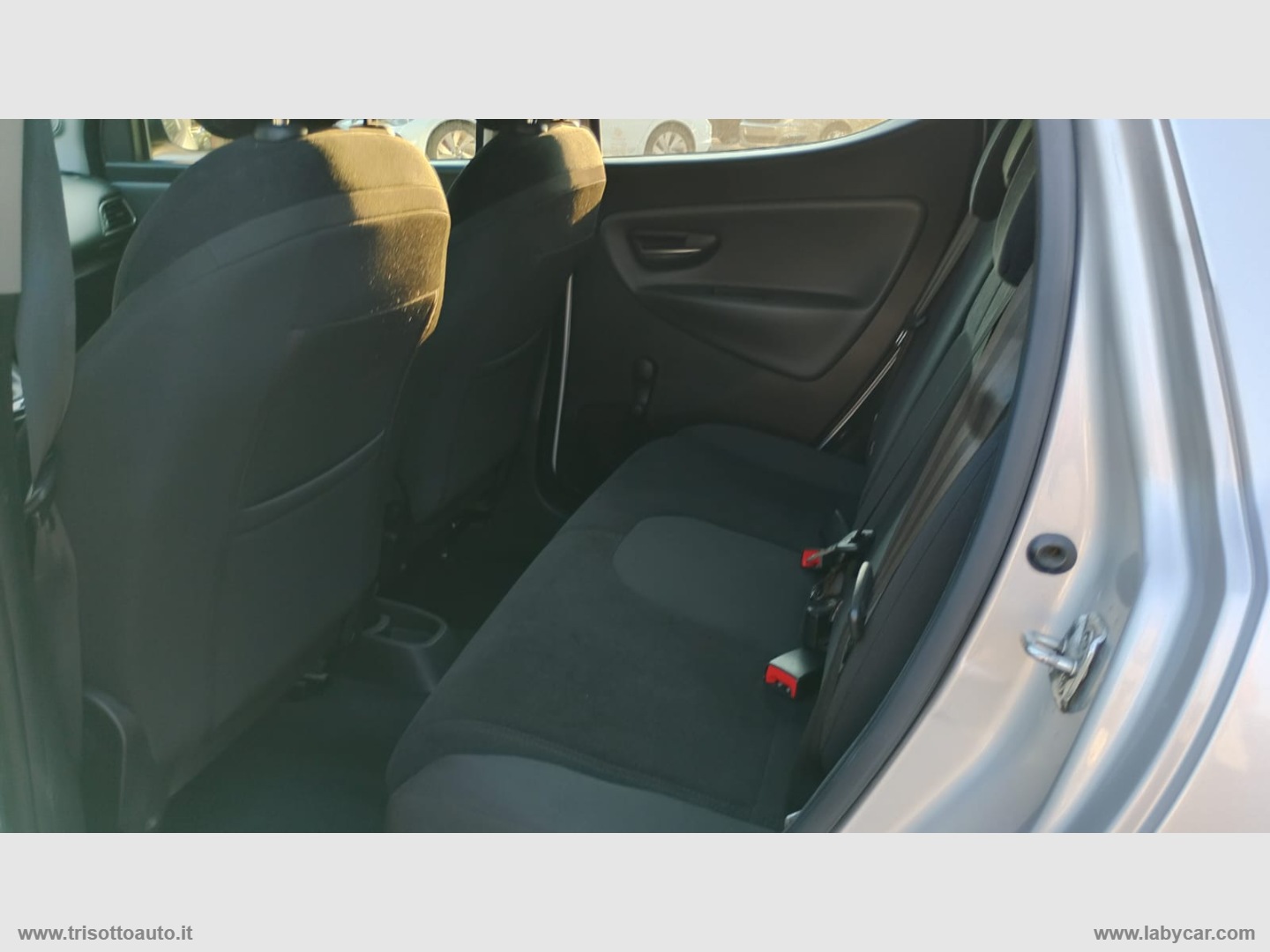 Ypsilon 1.2 69 CV 5p. - immagine 13