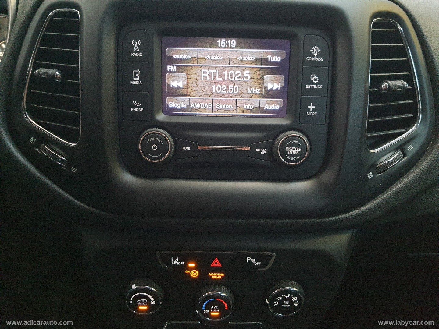 Compass 2.0 Mjt II 4WD Longitude - immagine 13