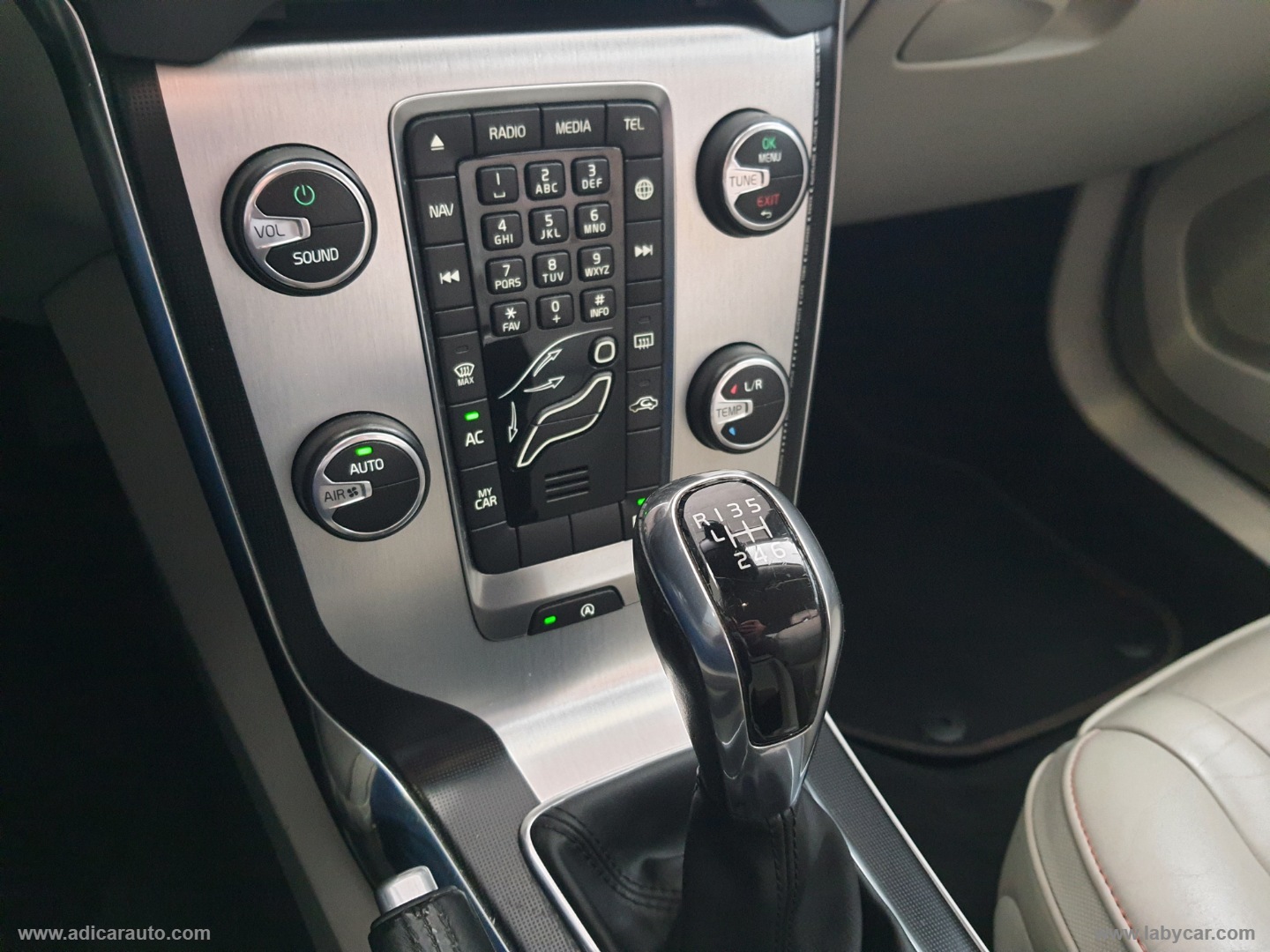 V40 D2 1.6 Volvo Ocean Race - immagine 13