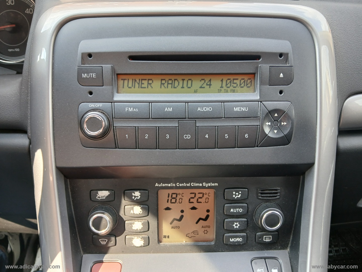 Croma 1.9 MJT Emotion - immagine 13