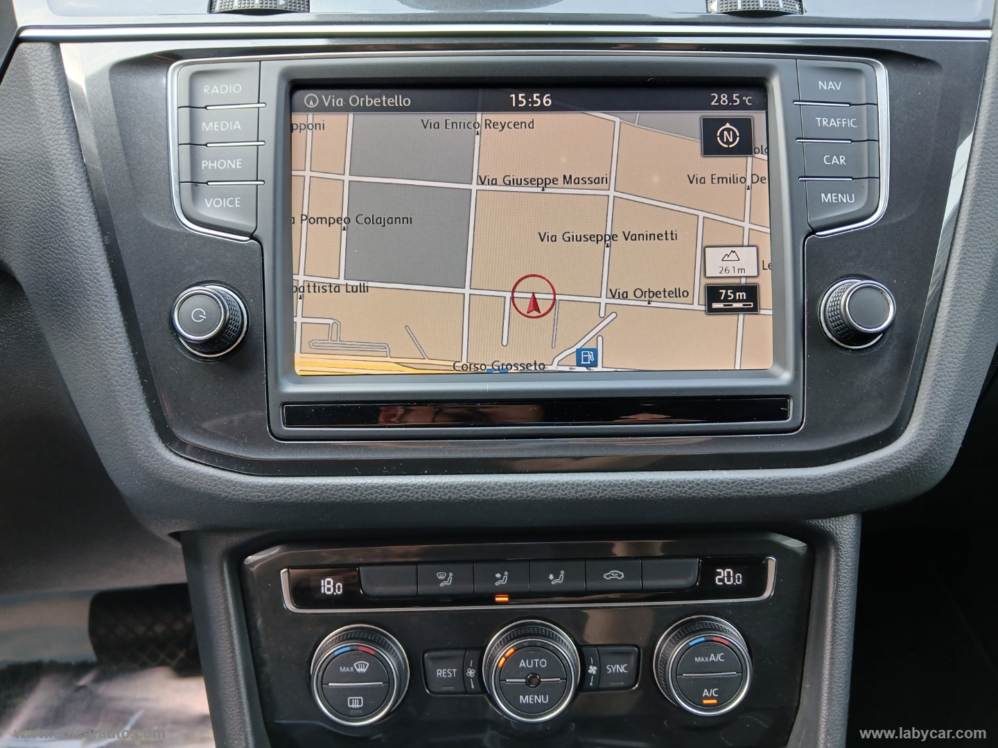 Tiguan 2.0 TDI DSG Executive BMT - immagine 13
