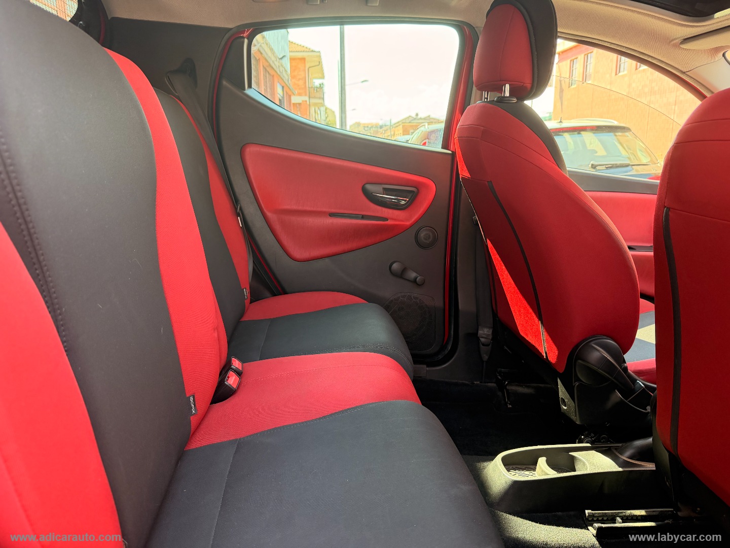 Ypsilon 0.9 T.Air 85 CV 5p. S&S Platinum - immagine 13