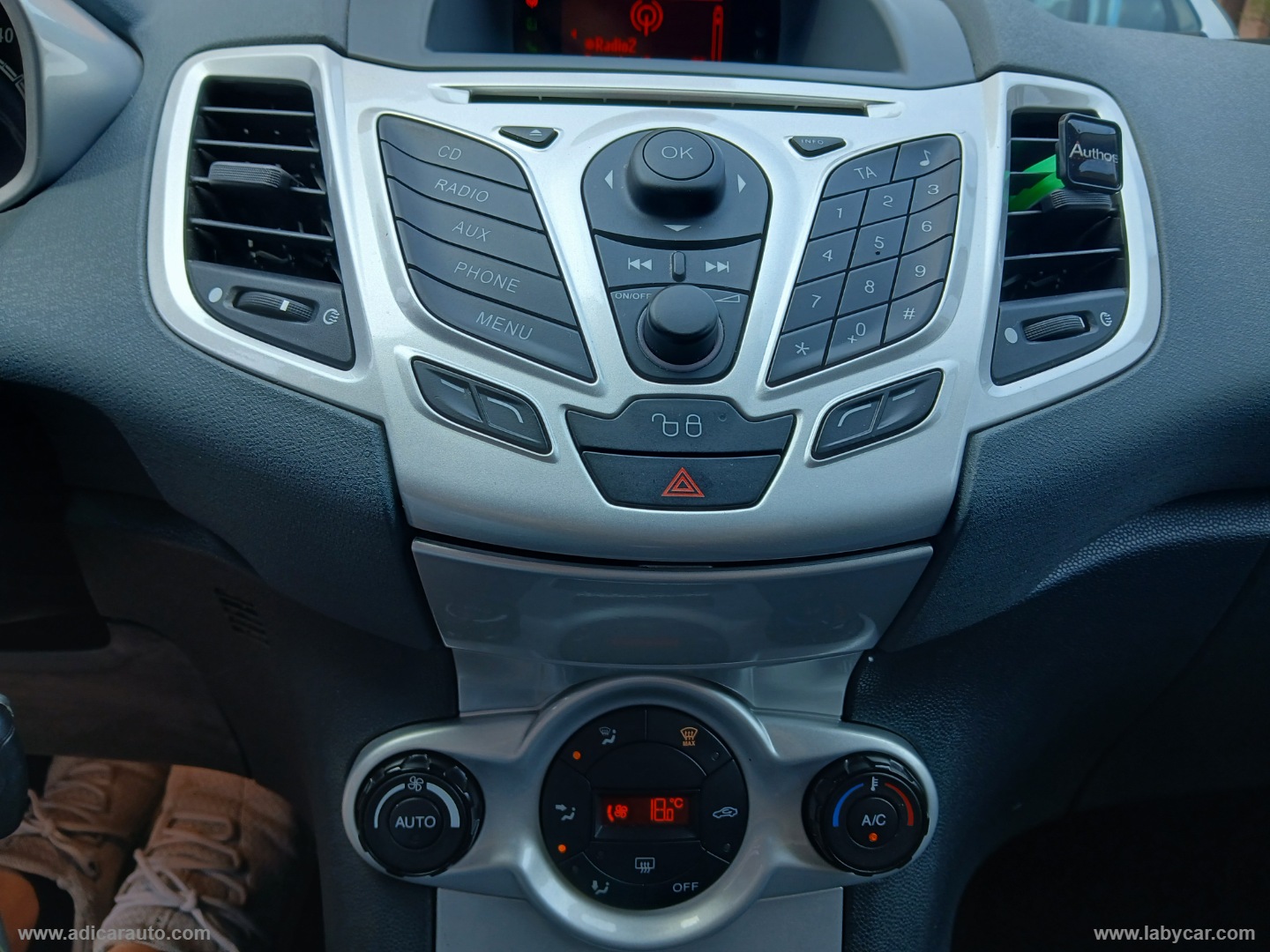 Fiesta 1.2 82 CV 5p. Titanium - immagine 13