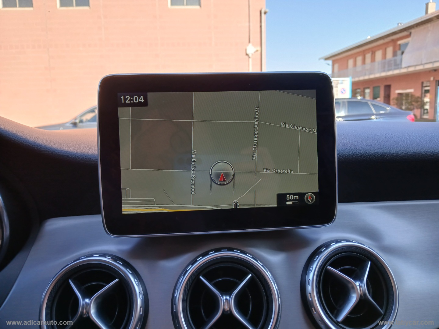 GLA 200 d Automatic 4Matic Sport - immagine 13