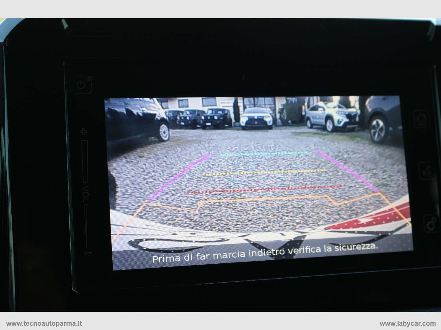Jimny 1.5 5MT Top - immagine 13