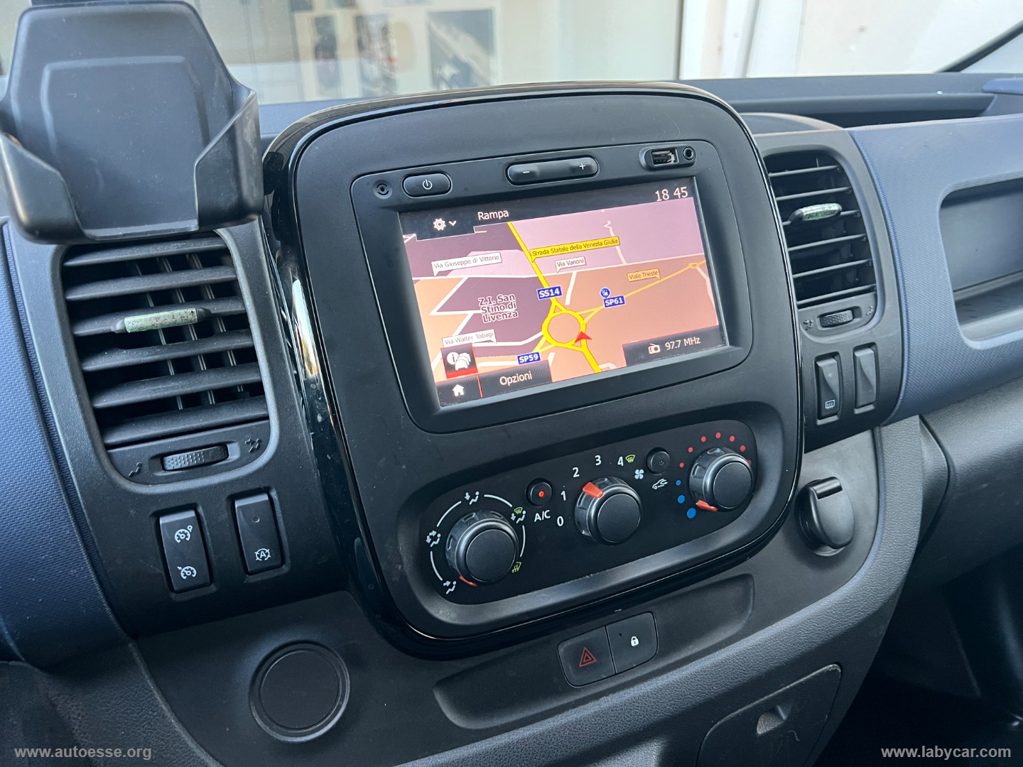 Vivaro 29 1.6 BiT. Ed. PASSO LUNGO - immagine 13