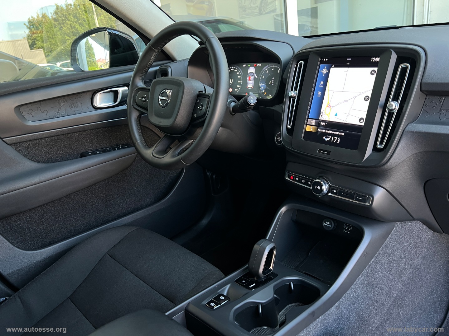 XC40 T2 automatico Essential - immagine 13