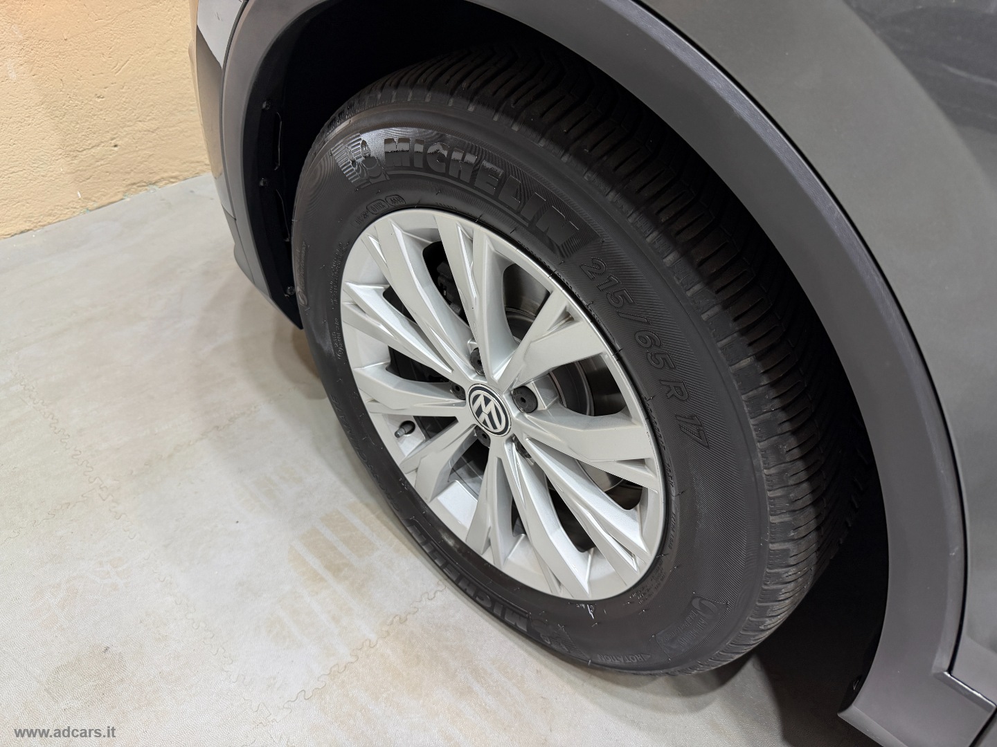 Tiguan 1.6 TDI Style BMT *BOOK SERVICE VW*1 PROPR.* - immagine 13