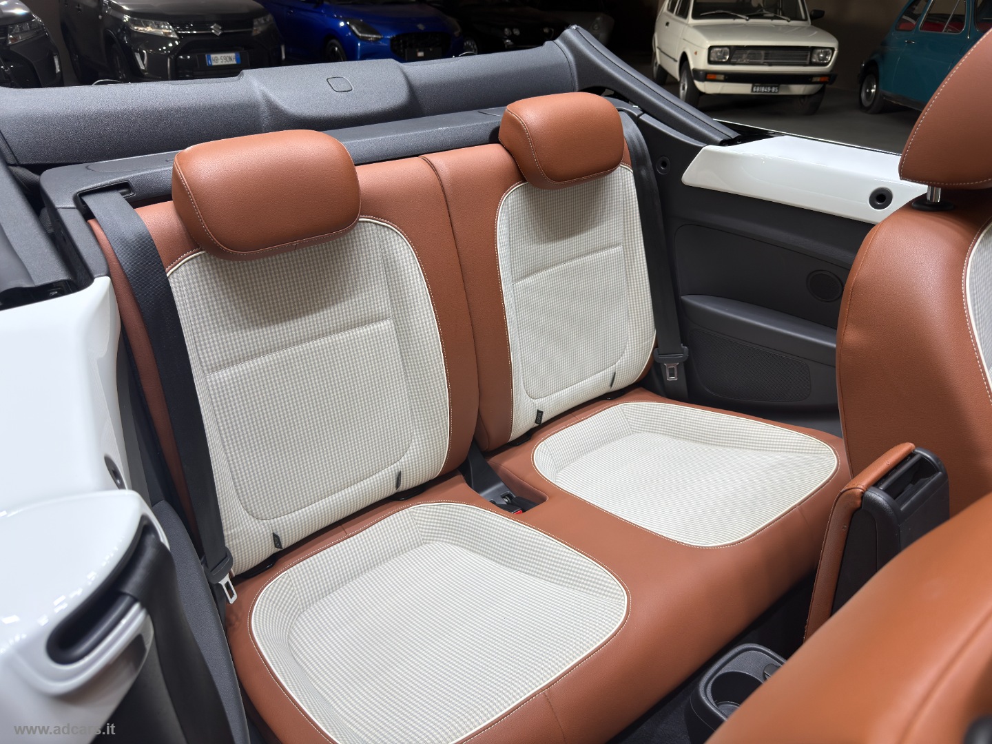 Maggiolino Cabrio 1.4 TSI CUP Fender Edition *TAGLIANDI VOLKSWAGEN* - immagine 13