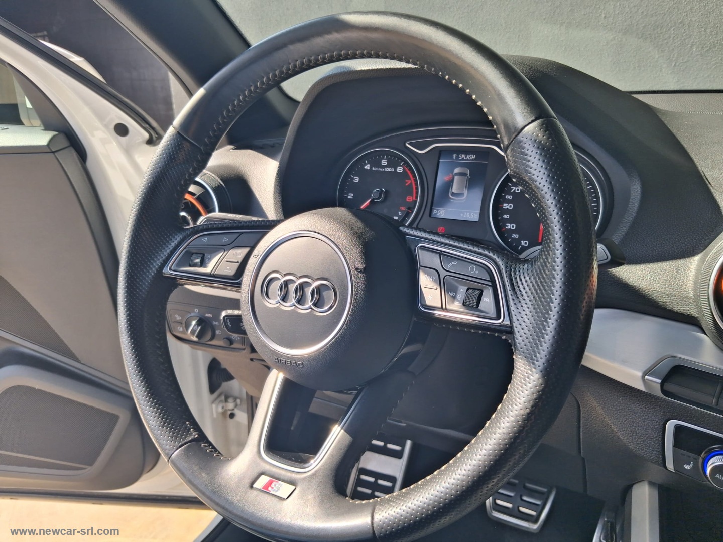 Q2 1.4 TFSI COD S tronic Business - immagine 13