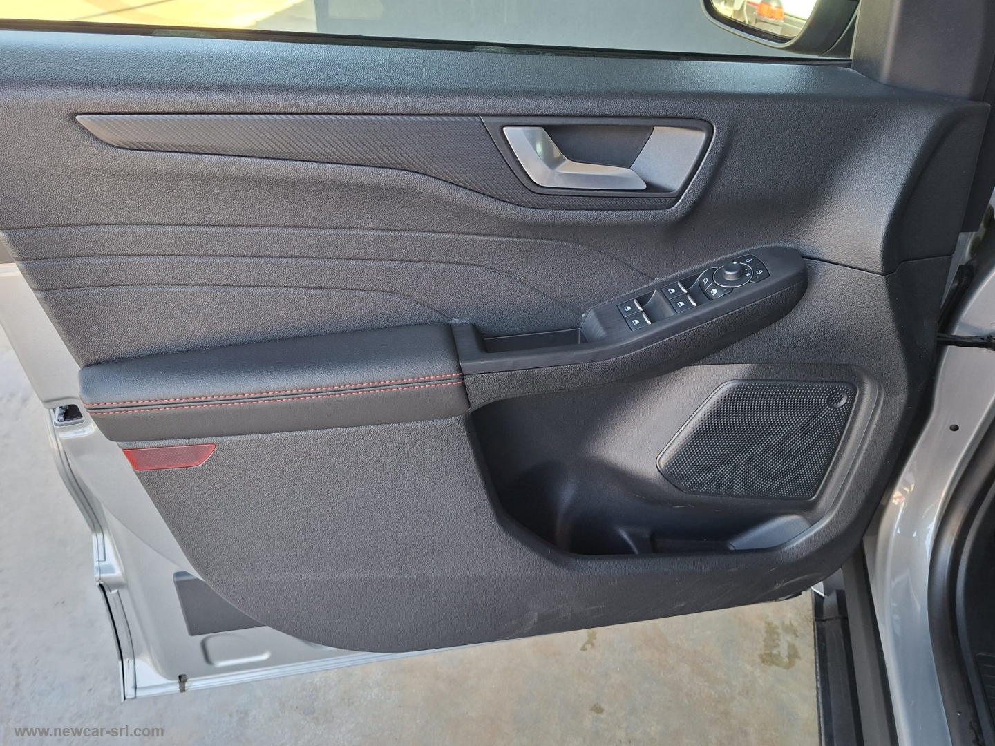 Kuga 2.5 FHEV 180 CV CVT 2WD Titanium - immagine 13