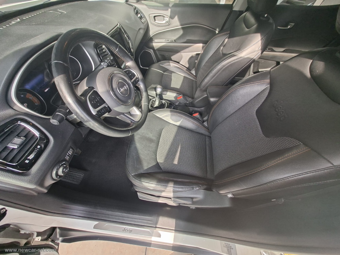 Compass 1.6 Mjt II 2WD Limited - immagine 13