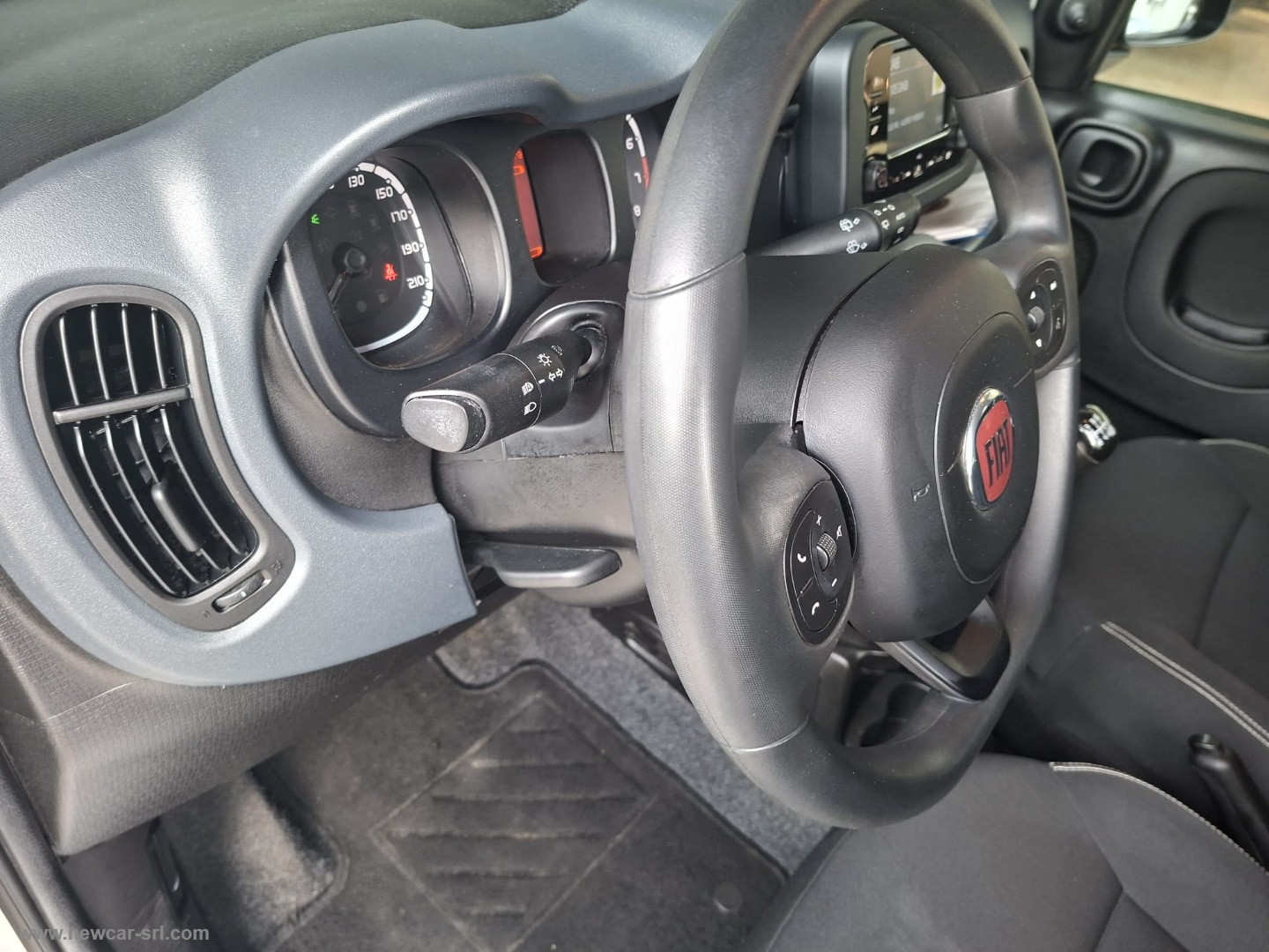 Panda 1.0 S&S Hybrid Van 2 posti - immagine 13