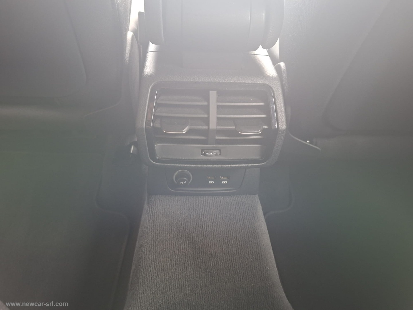 Q3 2.0 TDI 150CV quattro Business - immagine 13