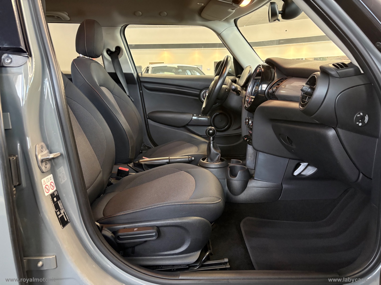 Mini Cooper 5 porte - immagine 13
