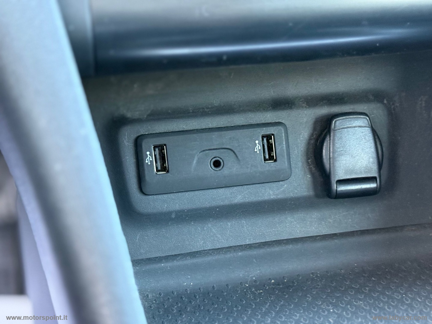 Mégane dCi 110 CV S&S ST Energy Limited - immagine 13