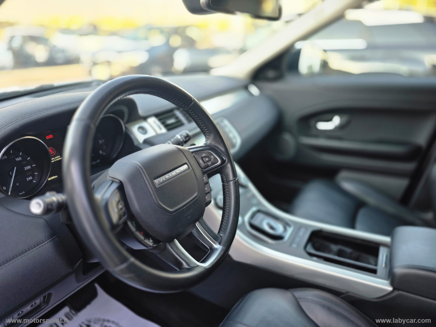 RR Evoque 2.0 TD4 150 CV 5p. Bs Ed. SE - immagine 13