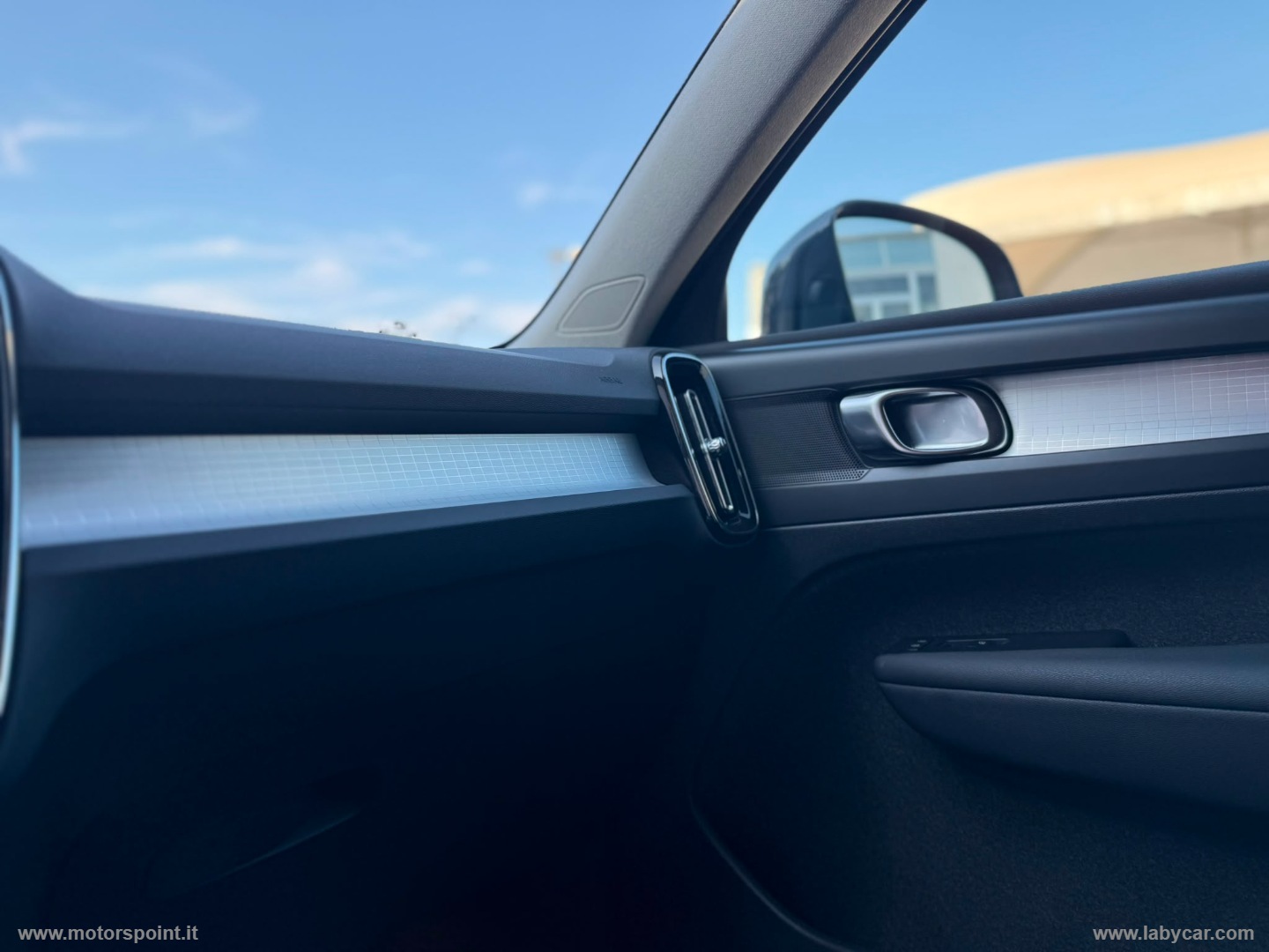XC40 T2 Geartronic Momentum Pro - immagine 13