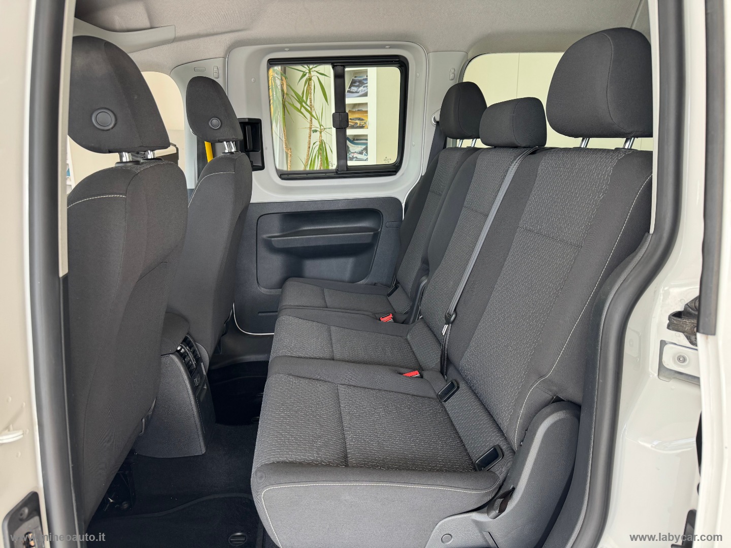 2.0 TDI 102CV MAXI TRASPORTO DISABILE Volkswagen Caddy 2.0 TDI 102 CV Maxi Trasporto Disabile - immagine 13