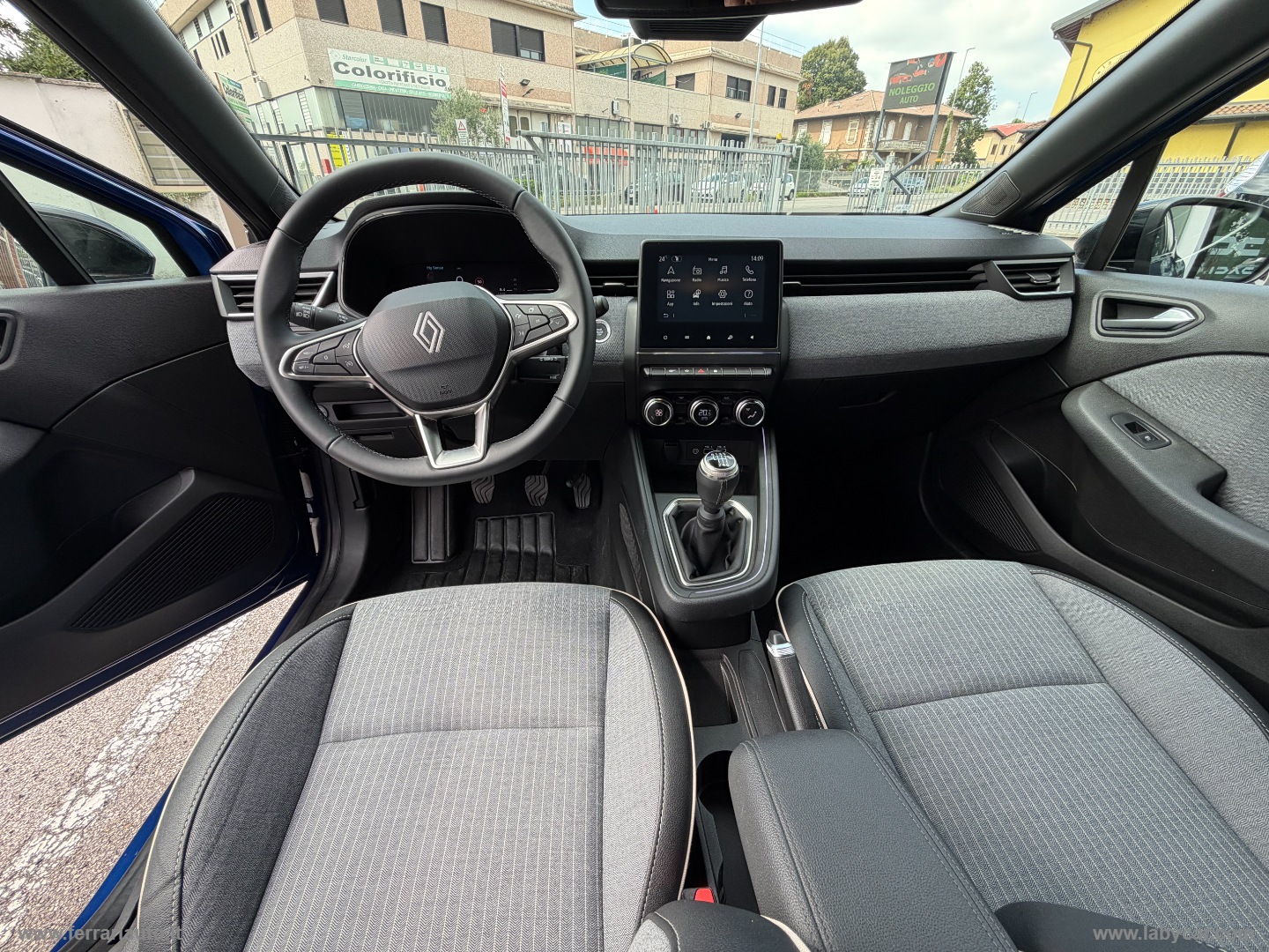Clio ECO-G 100 CV Techno SOLO 19900 KM!!!! - immagine 13