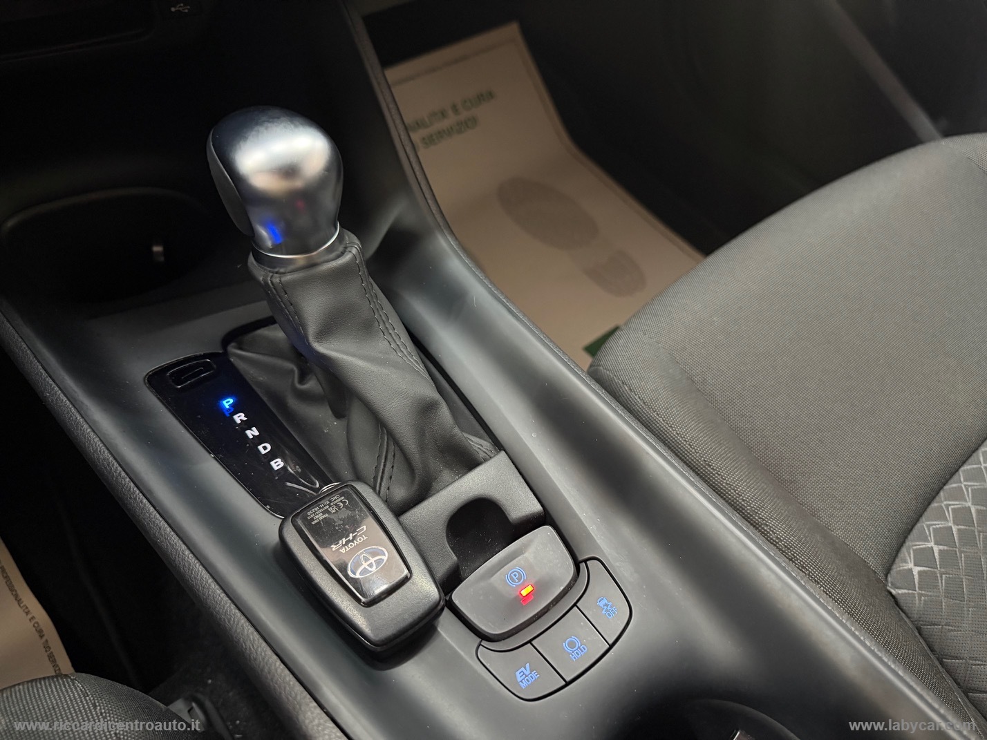 C-HR 1.8 Hybrid E-CVT Active - immagine 13
