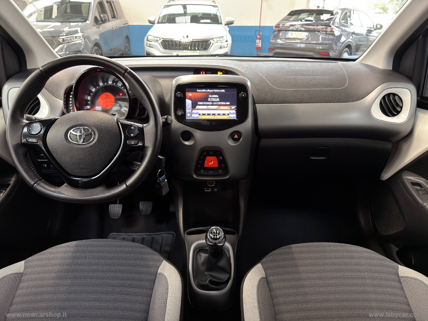 Aygo 1.0 VVT-i 72 CV 5p. x-play NEOPATENTATI - immagine 13