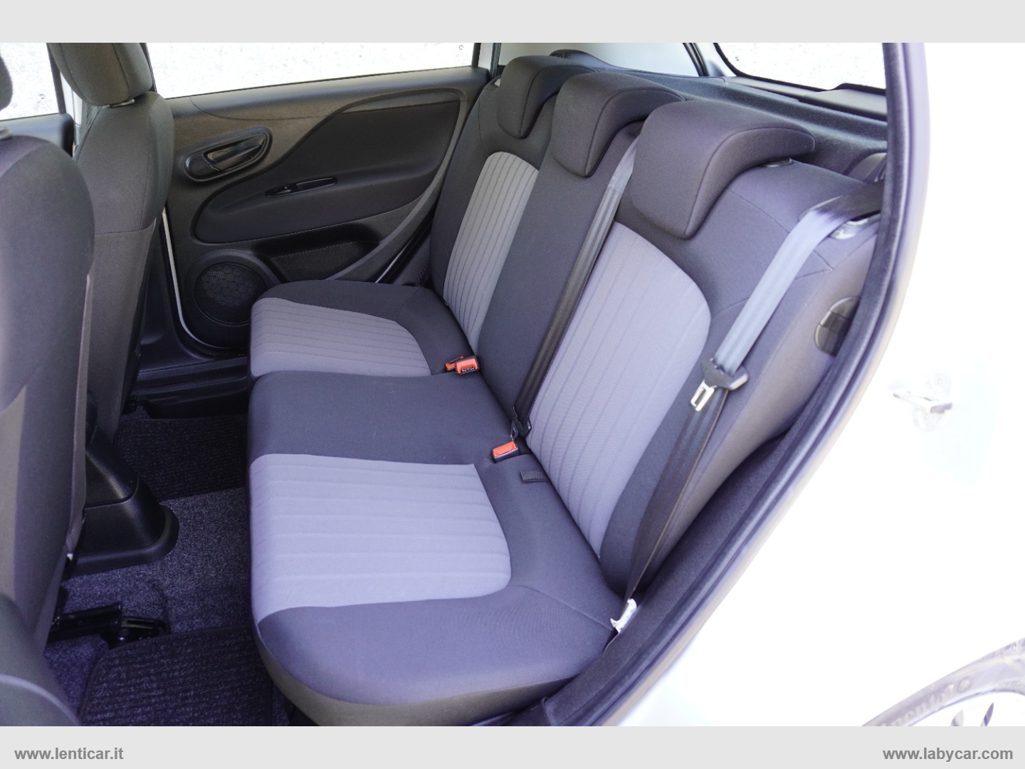 Punto 1.3 MJT S&S 95CV Street solo 21.000 Km - immagine 13