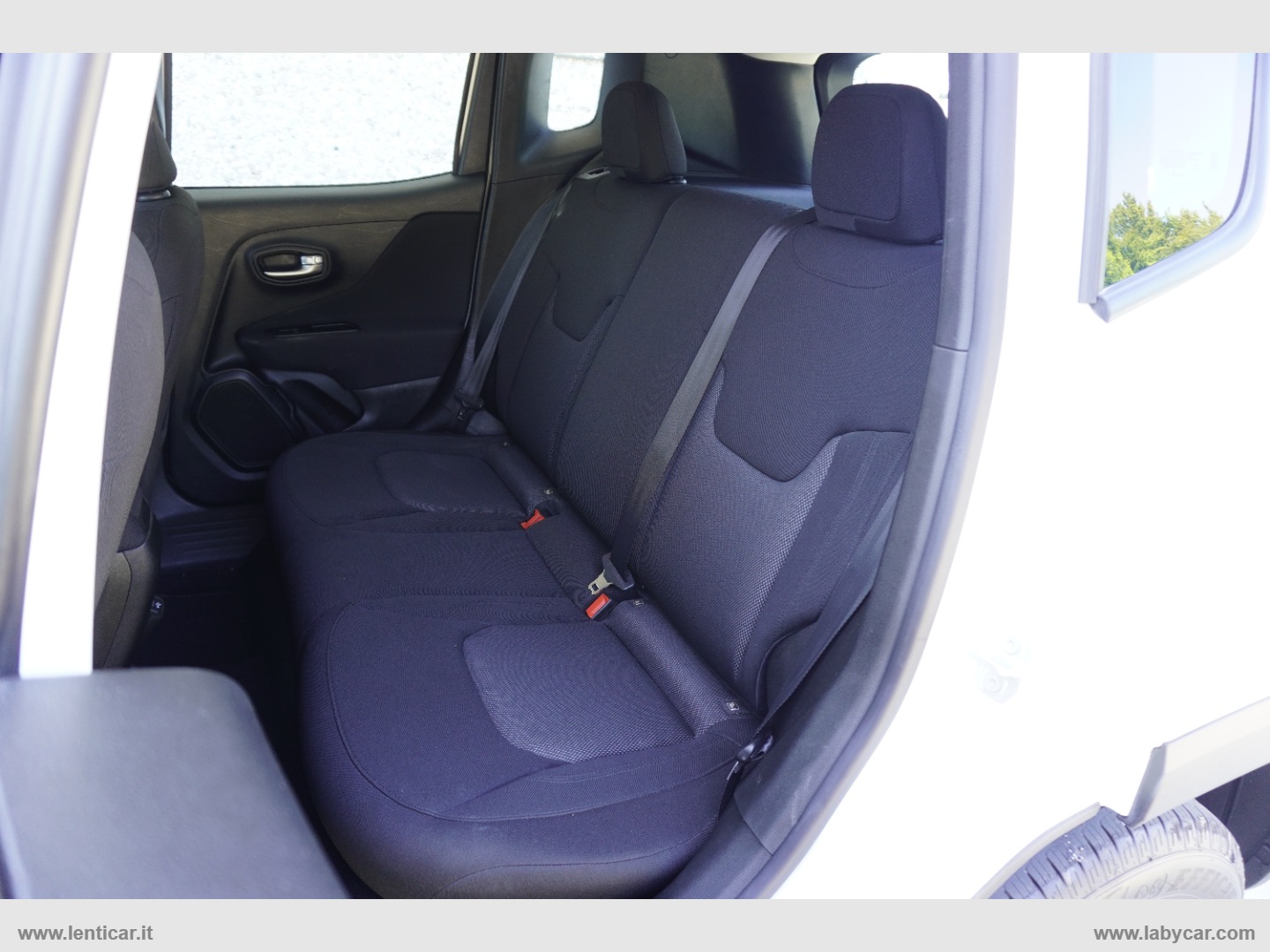 Renegade 2.0 Mjt 140 CV 4WD AD.Longitude - immagine 13