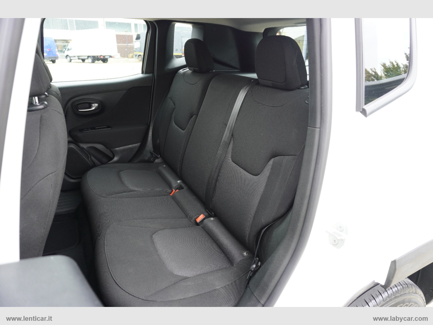 Renegade 2.0 Mjt 140 CV 4WD AD.Longitude - immagine 13