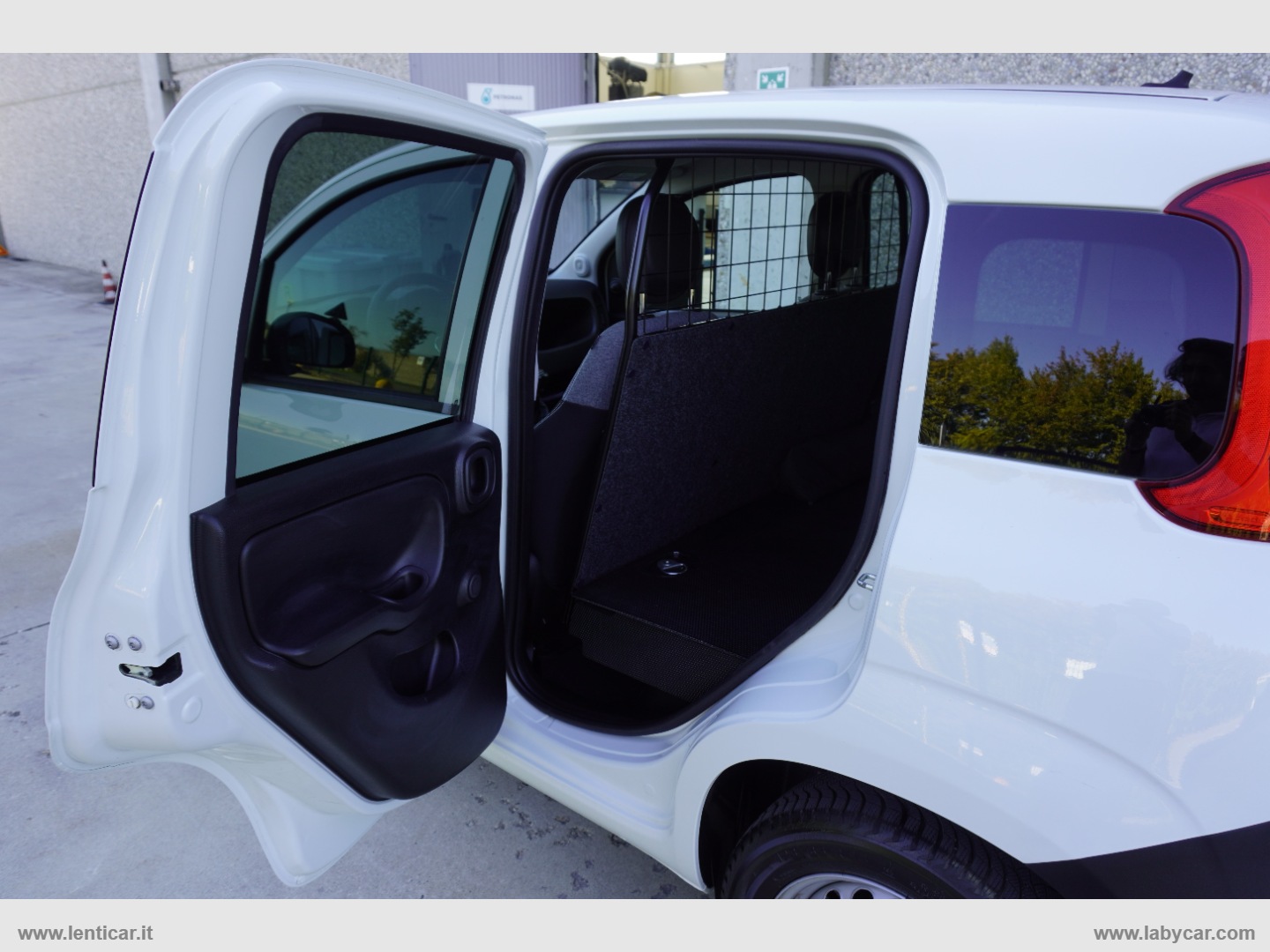 Panda 1.0 S&S Hybrid Van 2 posti solo Km 26.000 - immagine 13