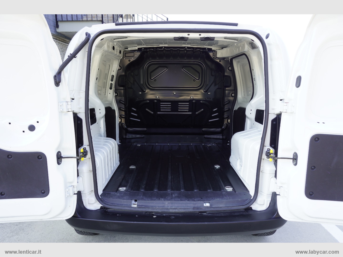 Fiorino 1.3 MJT 95CV Cargo Adventure Euro 6D-temp - immagine 13