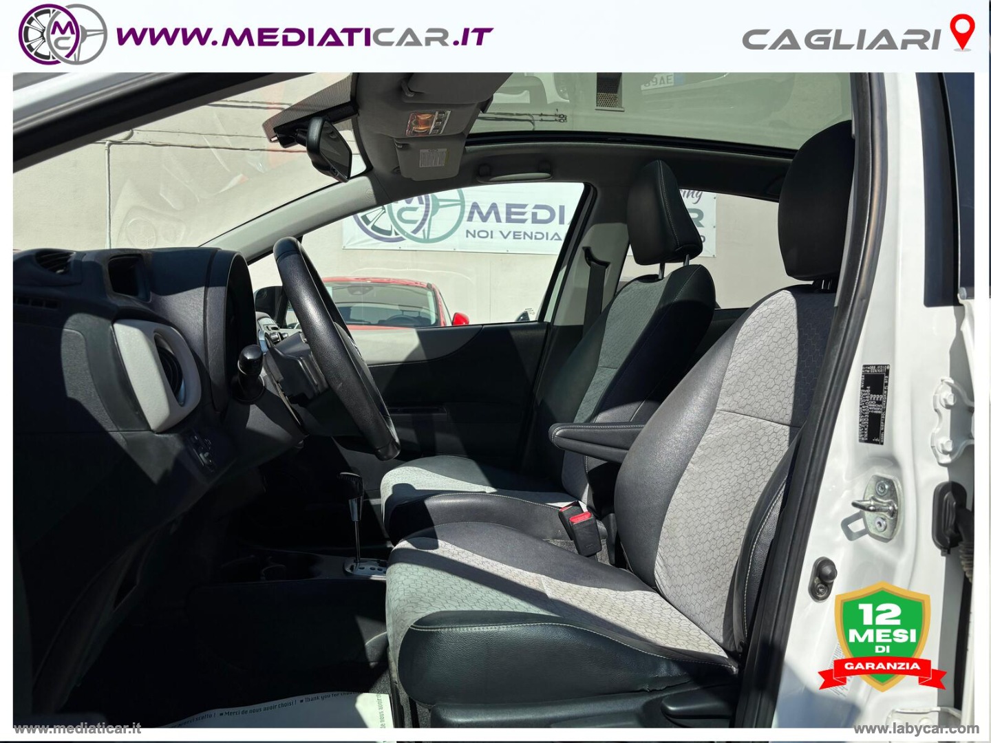 Yaris 1.3 5p. Lounge CVT Stop & Start - immagine 13