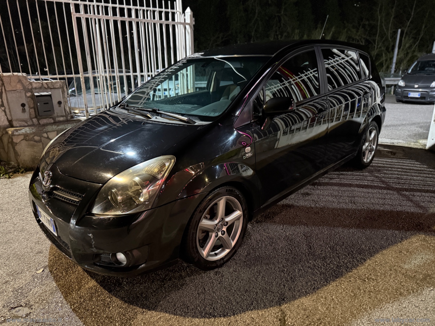 Corolla Verso 2.2 16V D-4D D-Cat 7pti 7P. - immagine 13