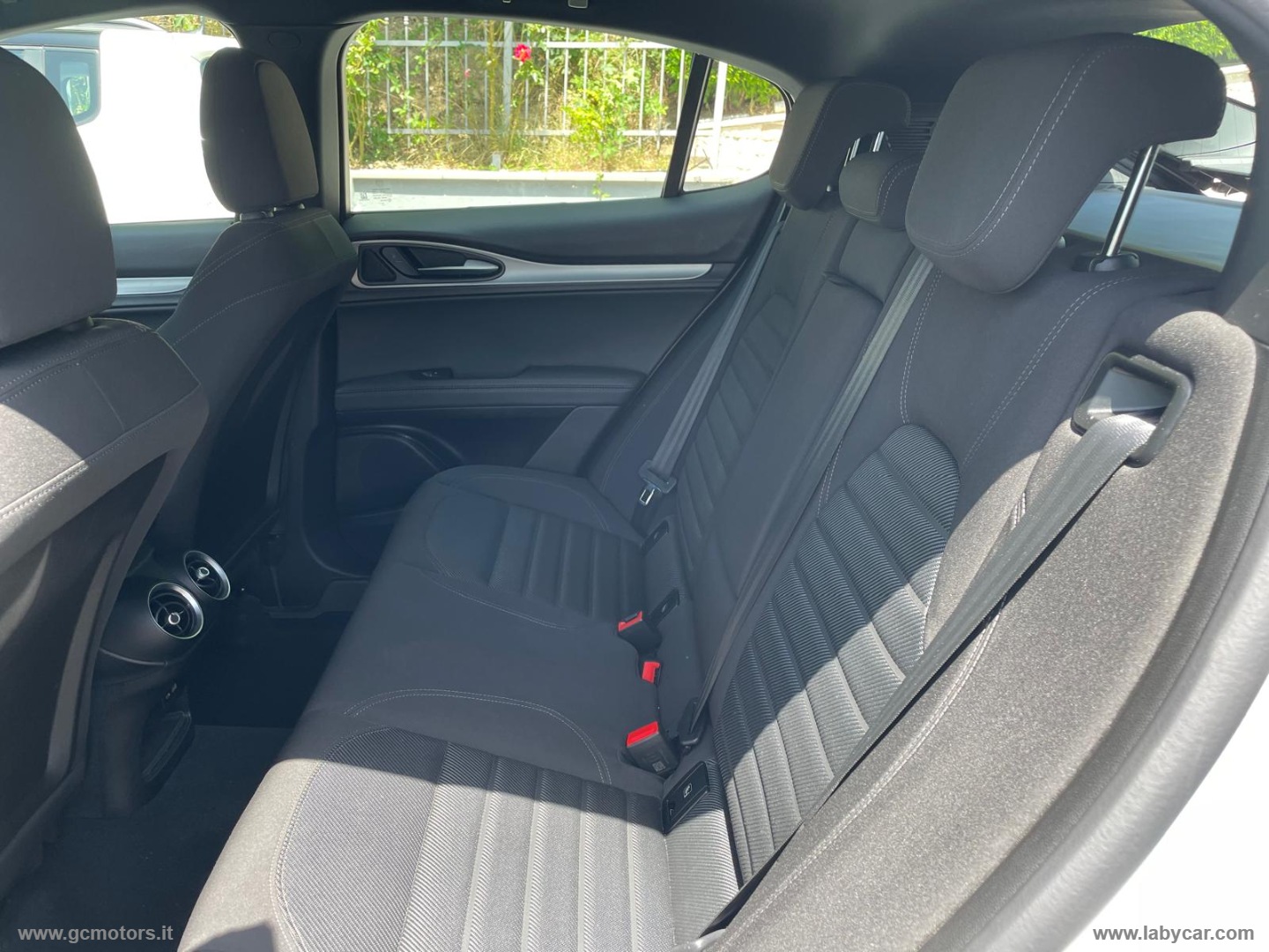 Alfa Romeo Stelvio Stelvio 2.2 T.d. 160CV AT8 RWD Sprint - Immagine 13