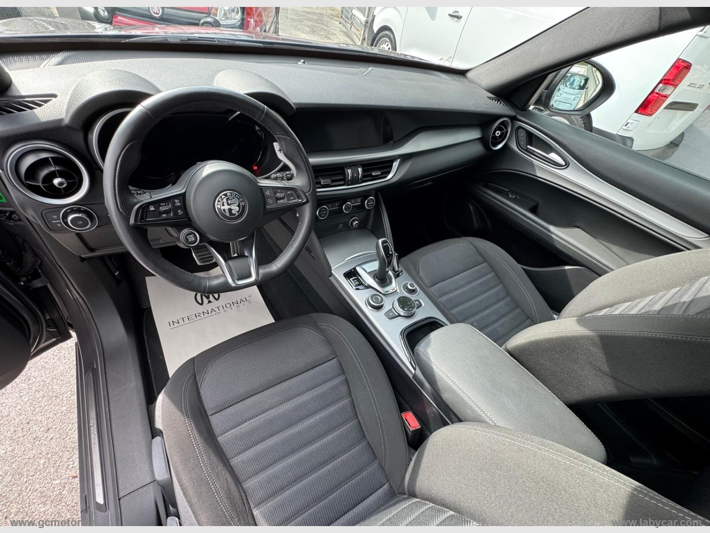 Alfa Romeo Stelvio Stelvio 2.2 T.d. 160CV AT8 RWD Sprint - Immagine 13