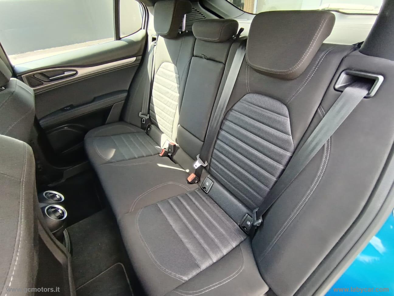 Alfa Romeo Stelvio Stelvio 2.2 T.d. 160CV AT8 RWD Sprint - Immagine 13